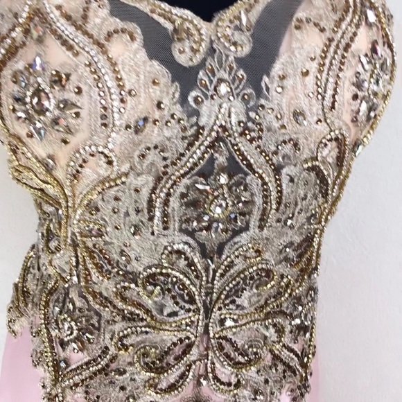 Dress - Picture 3 of 4